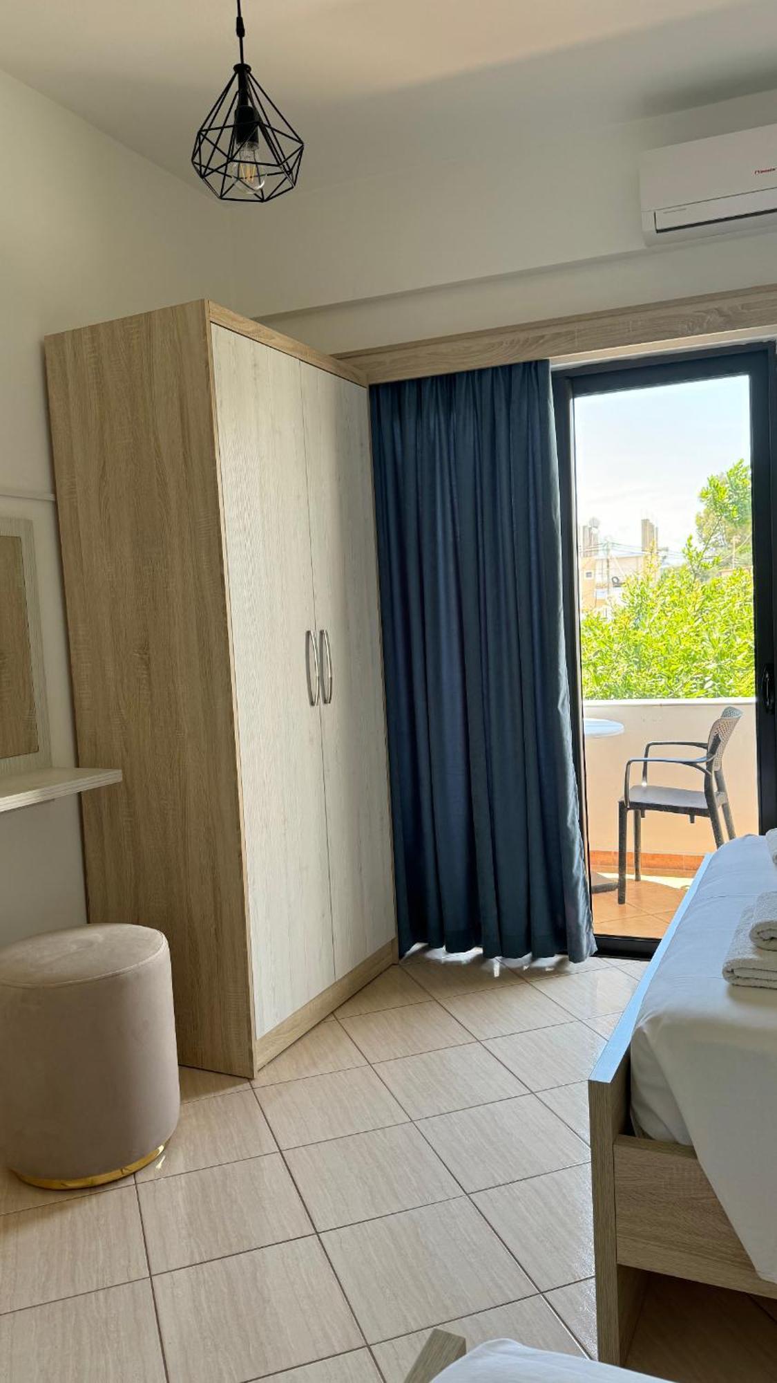 White Hotel 3*
